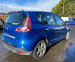 2011 Renault  Scenic 1.5 Diesel Automatic For Breaking!
