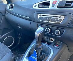 2011 Renault  Scenic 1.5 Diesel Automatic For Breaking! - Image 5/5