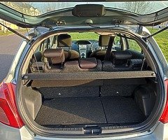 Toyota yaris 2006 - Image 7/10