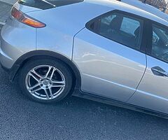 Honda Civic - Image 8/10