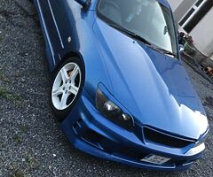 Lexus is200
