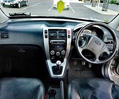 Hyundai tucson - Image 8/10