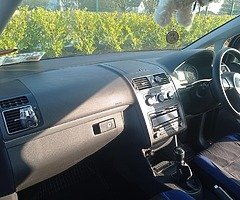 Volkswagen Touran 2013 - Image 7/10