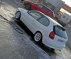 E11 - Image 3/4
