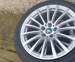 2019 BMW 530E ALLOYS 245,45,18 TYRES