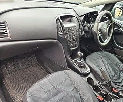 2010 Vauxhall Astra 1.7 Cdti
Manual - Image 8/10