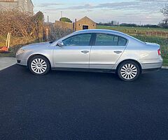 Volkswagen Passat - Image 8/8