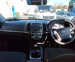 Hyundai Santa Fe - Image 3/5