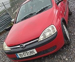 03 immaculate car very clean lovely to drive - Image 4/4