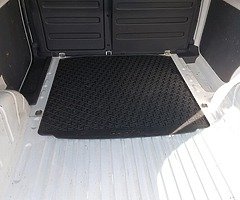 2013 caddy van - Image 9/10