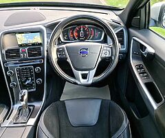 2015 Volvo XC60 D5 220bhp AWD, TOP SPEC - Image 7/10