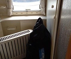 4 berth caravan coachman - Image 9/9
