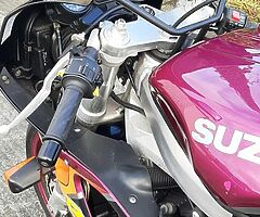 Suzuki GSX-R750 WS - Image 8/10