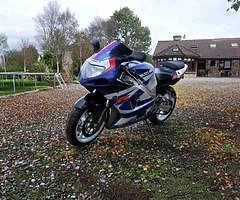 Suzuki GSXR 750