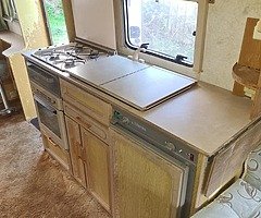 Caravan/Camper Parts - Image 10/10