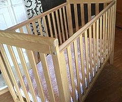 Mamas and Papas pine cot and deluxe foam mattress - Image 6/7