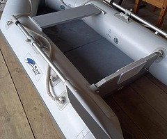 Inflatable boat