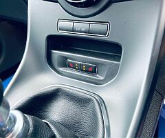 2017 Ford Fiesta - Image 3/10