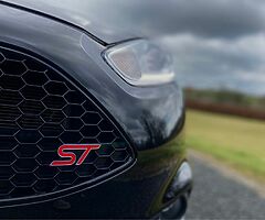 2017 Ford Fiesta - Image 4/10