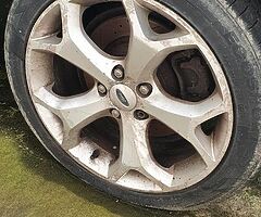 225/45 R17 5x108 ford alloys