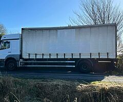 Mercedes Axor high roof sleeper - Image 5/8