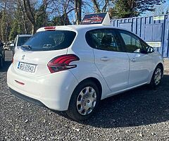Peugot 208 1.6 diesel - Image 7/10