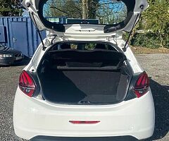 Peugot 208 1.6 diesel - Image 9/10