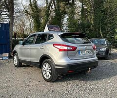 Nissan Qashqai - Image 6/10