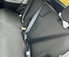 Toyota Yaris - Image 8/10
