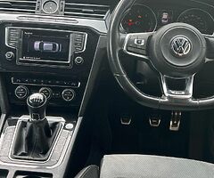 Vw Passat 2015. 2.0 R line.