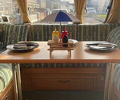 Caravan excellent condition - Image 4/10
