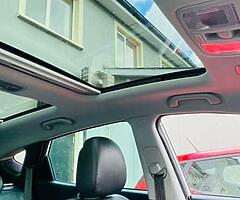 Hyundai ix35 premium executive model with extras, 6 speed manual 132reg - Image 4/10