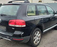 2005 Volkswagen touareg for parts