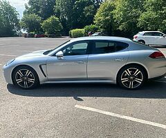 2015 Porsche Panamera - Image 4/10