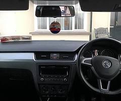 141 SKODA RAPID 1.6 TDI CR SE MANUAL TRANSMISSION - Image 9/10