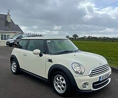 2013 MINI COOPER MINT CONDITION