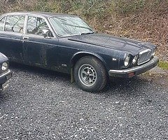 2x jaguar 1 xj40 and 1 xj6 series 3