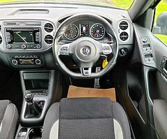 2015 Volkswagen Tiguan R Line 4motion - Image 8/10