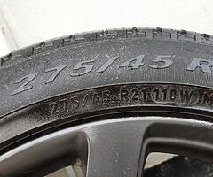 Land rover 21" alloys with pirelli scorpion Verde tires