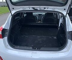 161 Hyundai i30 Van - Image 4/6