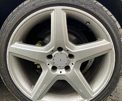 225/40/18” genuine amg alloys for swaps