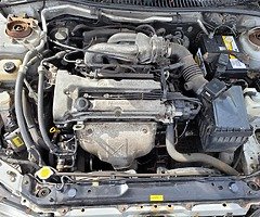 Mazda 323f - Image 7/8