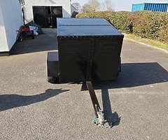 Dog trailer