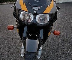 Honda cbr rr 900 fireblade.