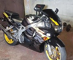 Honda cbr rr 900 fireblade. - Image 5/8