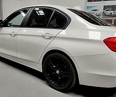 2014 BMW F30. 320D