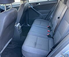 Vw Tiguan 2.0 diesel Bluemotion , manual . Low km - Image 5/10