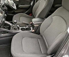 Hyundai ix35 - Image 5/10