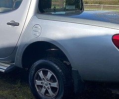 Mitsubishi L200 - Image 8/10