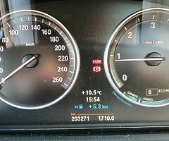 2013 BMW f10 520d - Image 6/10